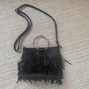 NWOT❤️Black Fringe Ring Handle Bag